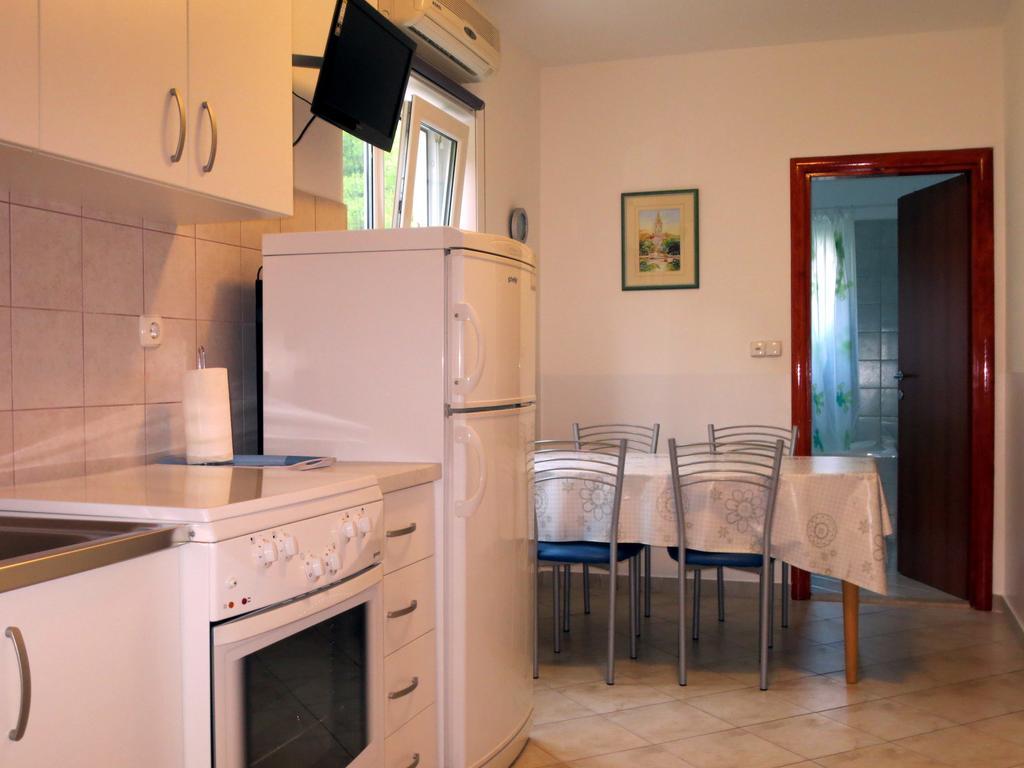 Apartments Kovacic Omis Room photo