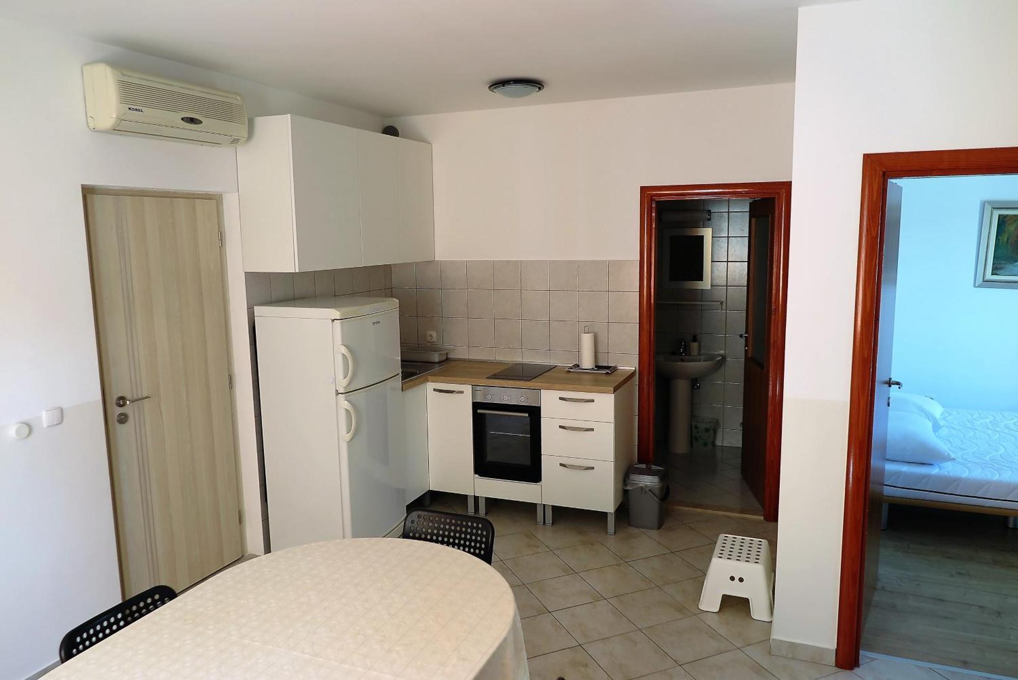 Apartments Kovacic Omis Exterior photo