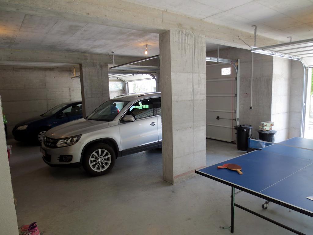Apartments Kovacic Omis Exterior photo