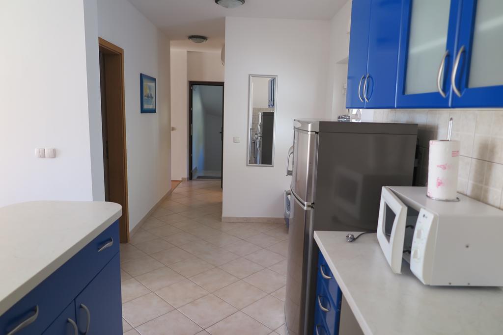 Apartments Kovacic Omis Exterior photo